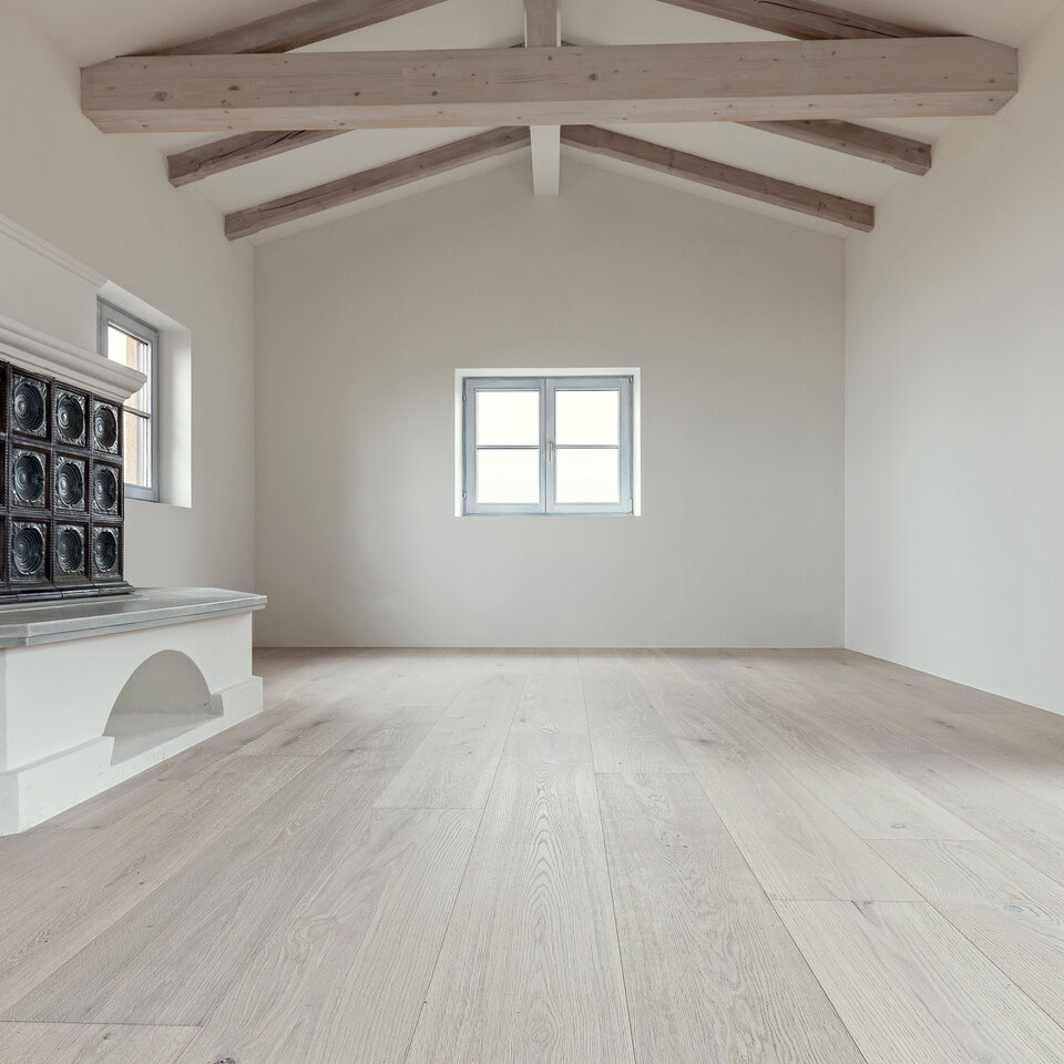 TRAPA Plank floor 
Oak traditional brushed Carrara